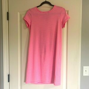 Vineyard Vines XS Pink and White striped dress